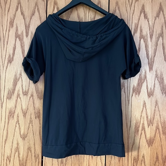 Derek❤️Heart Short Sleeve Hooded Shirt - Picture 2 of 3